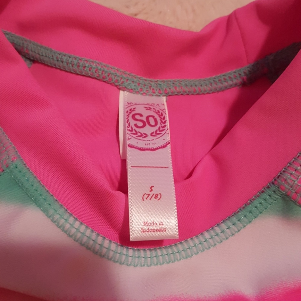 🔴BOGO🔴 GIRLS PASTEL RASHGUARD SWIM TOP - Picture 4 of 5